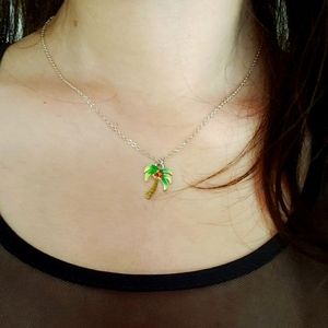 🌴Palm tree charm necklace